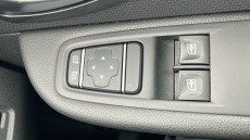 Renault Clio 0.9 TCE 90 Iconic 5dr Petrol Hatchback